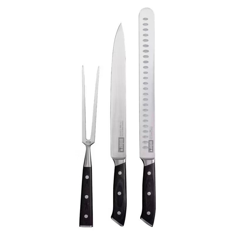Set of knives suited towards cutting and carving large roasts.