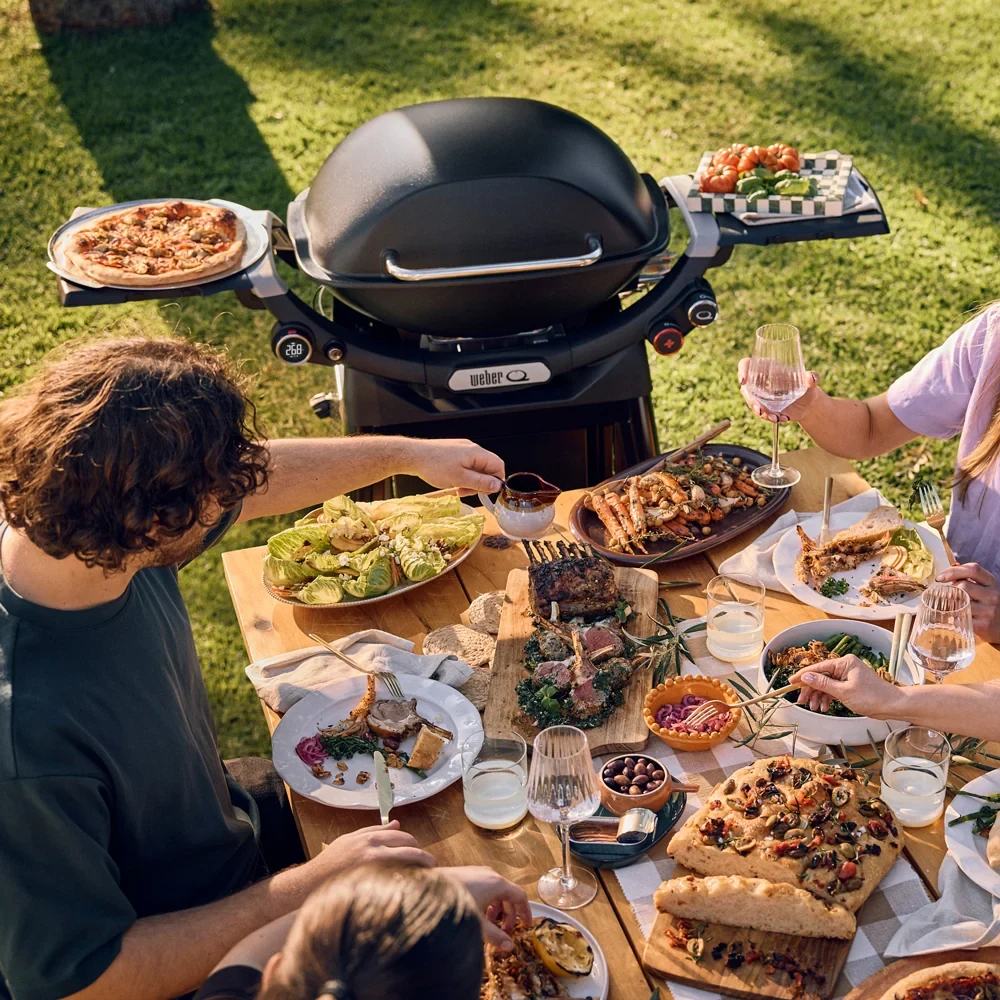Weber QX3200N+ Midnight Black Features and Benefits 2