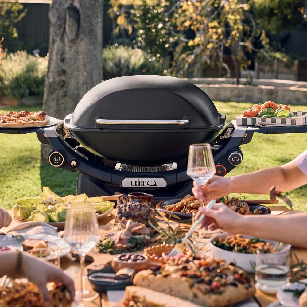 Weber QX3200N+ Midnight Black Features and Benefits 3